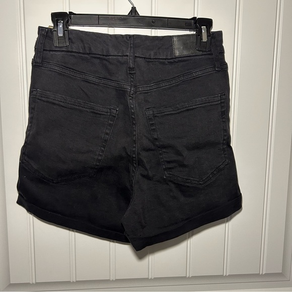 NWT Aeropostale Black Super High Rise Curvy Midi Distressed Jean Shorts Size 8 - Picture 2 of 8